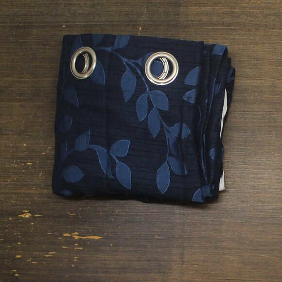 NEW Linden Street Grommet Light-Filtering Single Curtain Panel Indigo Blue 50x84 - Picture 5 of 8
